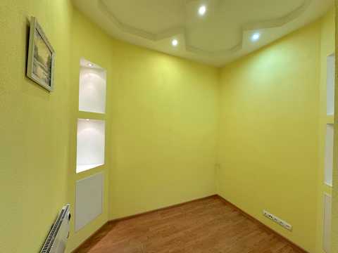 комерційна за адресою Прохоровська вул., 7