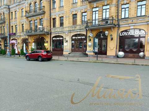 коммерческая по адресу Большая Васильковская ул. (Красноармейская), 2