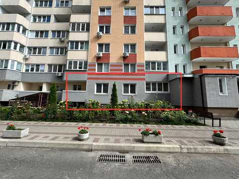 комерційна за адресою Софії Русової вул., 7-А