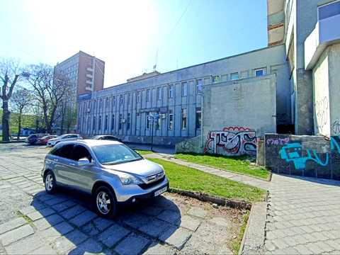 коммерческая по адресу Героїв Майдану ул. (Театральна), 10