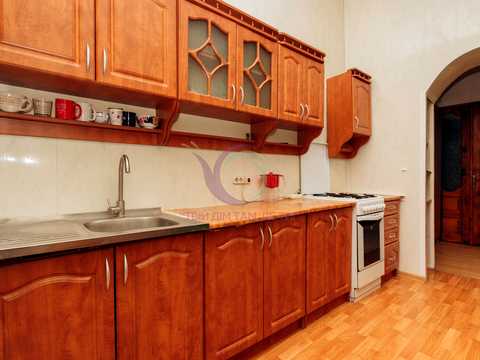 квартира за адресою Головна, 35