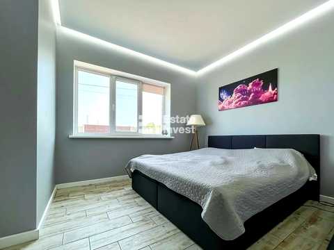 будинок за адресою смт. Коротич, Вулиця