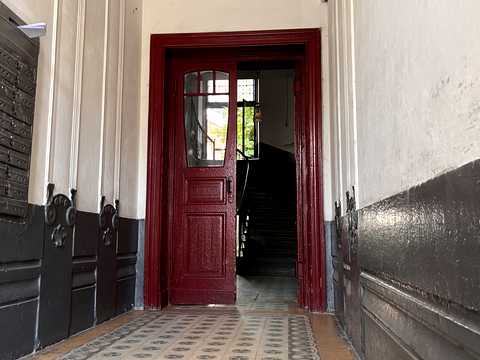 квартира за адресою франка, 75