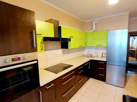 квартира за адресою Сім'ї Кульженків вул. (Петра Дегтяренка), 33