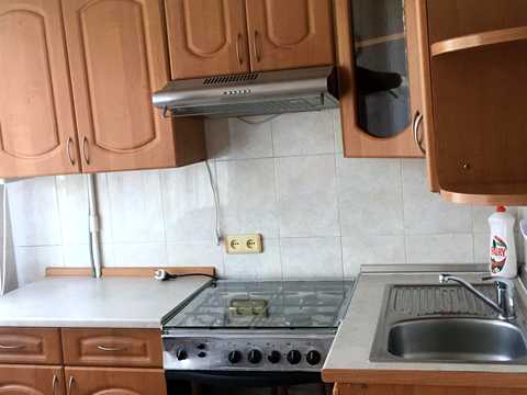 квартира за адресою Дарницький бульв., 4