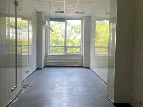 комерційна за адресою Слобожанський просп. (ім. газети Правда), 29