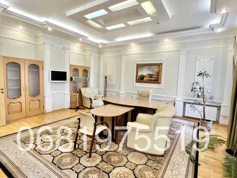 комерційна за адресою Шота Руставелі вул., 17