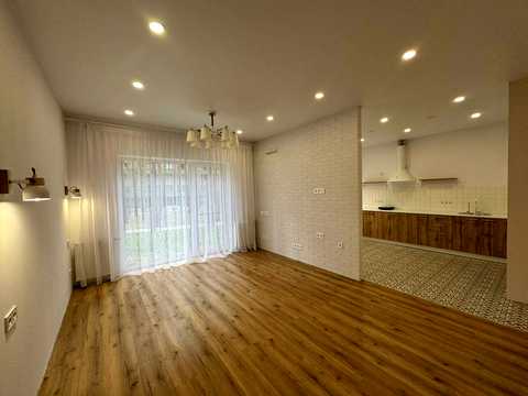 квартира за адресою Мисливська вул., 13