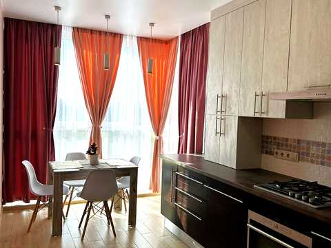 квартира за адресою Машинобудівників вул., 16
