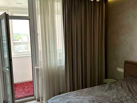 квартира за адресою Рея Бредбері вул., 2