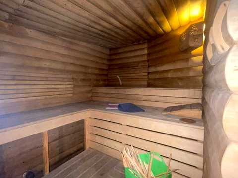 комерційна за адресою 2-й Китобійний пров., 20