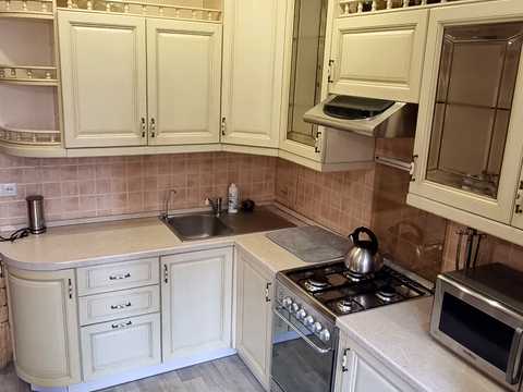 квартира за адресою Слави бульв., 18