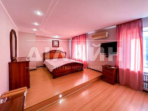 квартира за адресою Автозаводська вул., 56