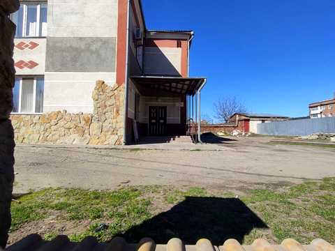 комерційна за адресою Соборний провулок, 3