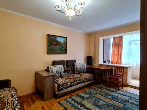 квартира за адресою Василя Симоненка вул., 5