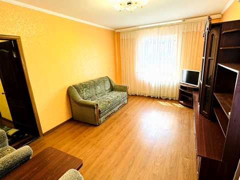 квартира за адресою Володимира Бизова вул. (Якіра), 24