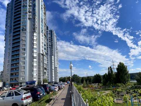 квартира по адресу Николая Ушакова ул., 1-В