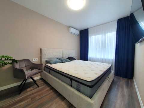 квартира за адресою Софії Русової вул., 7