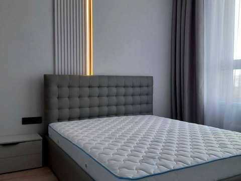 квартира за адресою Платонова бульв. (Королеви Анни), 1м 