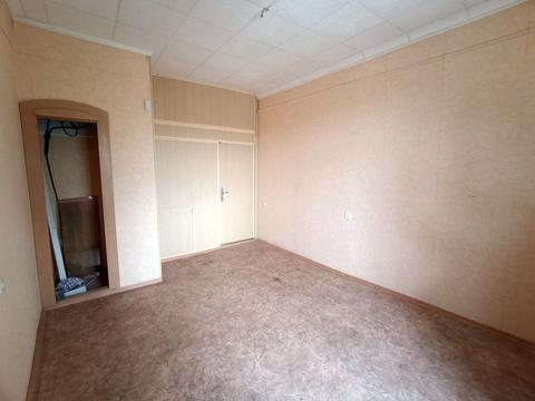 комерційна за адресою Якіра, 5