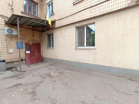 комерційна за адресою Якіра, 5