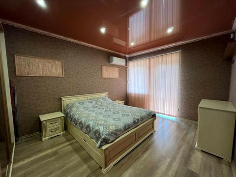 квартира за адресою Соборності вул. (Косіора), 10