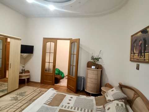 квартира за адресою Старокозацька вул. (Комсомольська), 74а