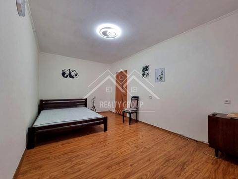 квартира за адресою Сергія Параджанова вул. (Вахрушева), 32