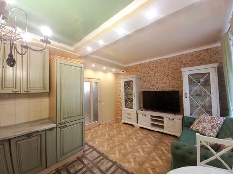 квартира за адресою Захисників Азовсталі вул. (Невська), 4