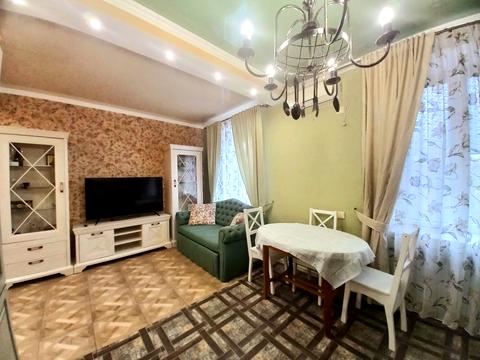 квартира за адресою Захисників Азовсталі вул. (Невська), 4