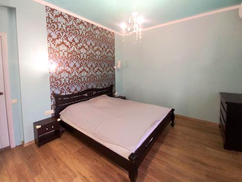 квартира за адресою Захисників Азовсталі вул. (Невська), 4