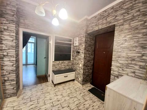 квартира за адресою Захисників Азовсталі вул. (Невська), 4