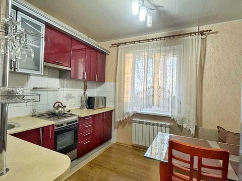 квартира за адресою Приозерна вул., 21