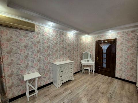 квартира за адресою Петра Дорошенка вул. (Блюхера), 15