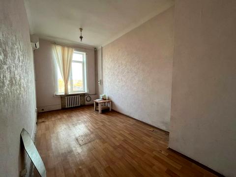 комерційна за адресою Церковна вул. (Каліниченка), 3