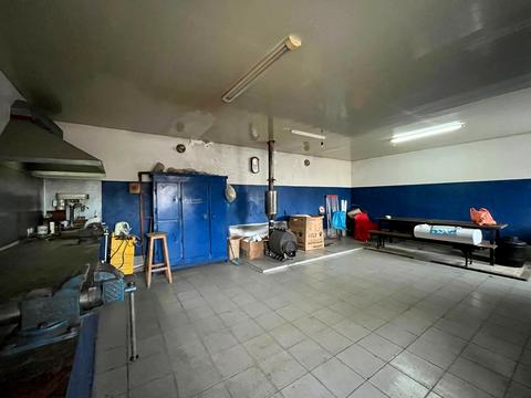 комерційна за адресою Печорська, 90Б