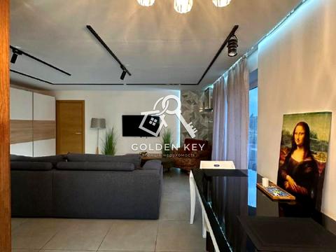 квартира по адресу Александра Поля ул. (Октябрьская), 1