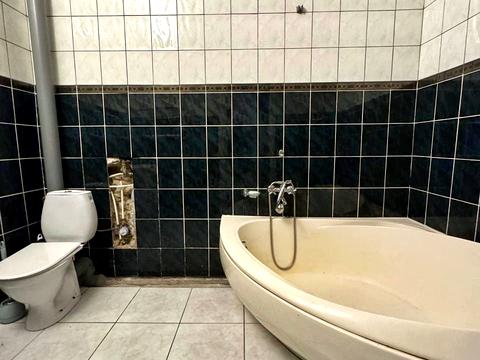 квартира за адресою Андрея Шептицького вул. (Глаголєва), 8