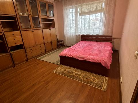 квартира по адресу Степана Бандери ул., 22/2