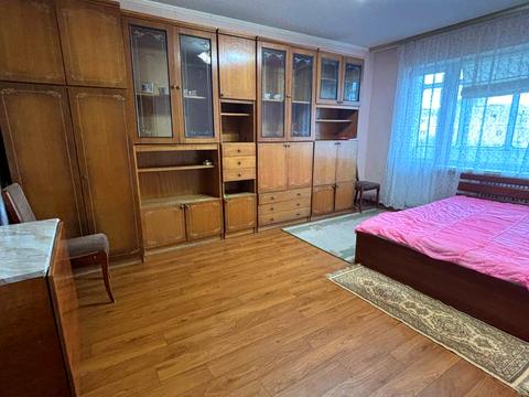 квартира по адресу Степана Бандери ул., 22/2