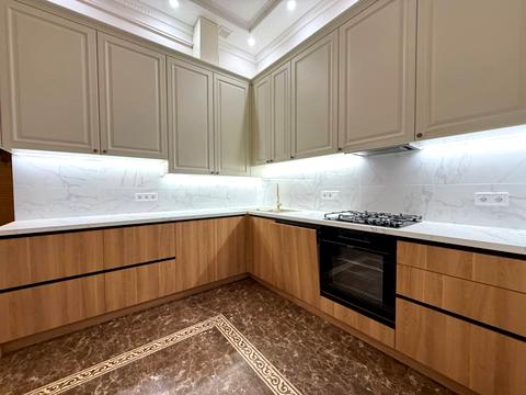 квартира по адресу Свободи ул., 19