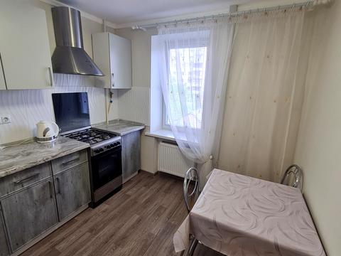 квартира за адресою Галины Петровой, 20