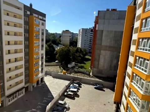 квартира по адресу Степана Бандери ул., 33