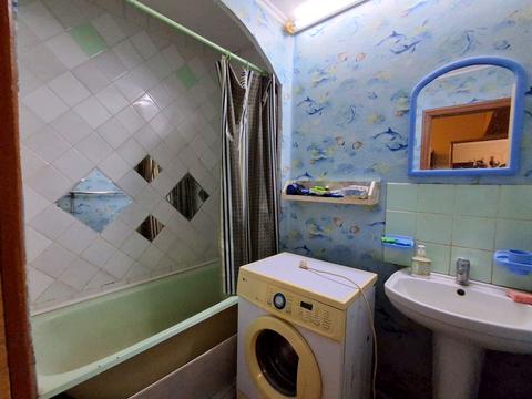 квартира за адресою Космонавтів вул., 142а; 142б