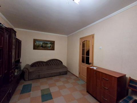 квартира за адресою Космонавтів вул., 142а; 142б