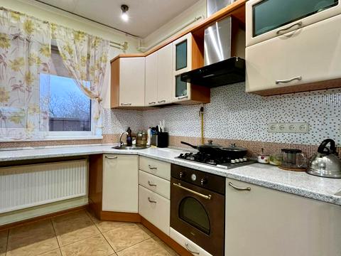 будинок за адресою Дружби