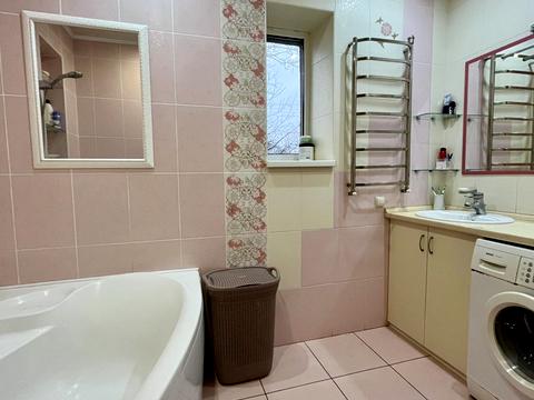 будинок за адресою Дружби