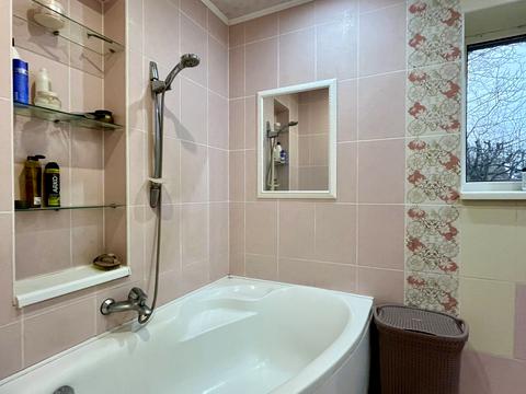 будинок за адресою Дружби