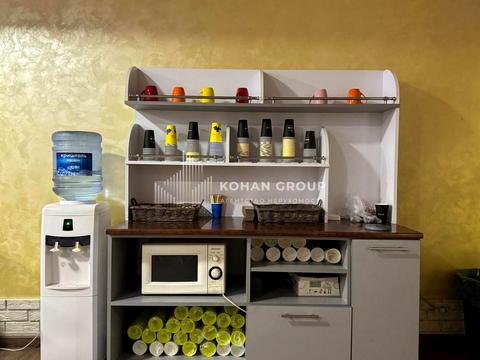 комерційна за адресою Подільська вул., 58