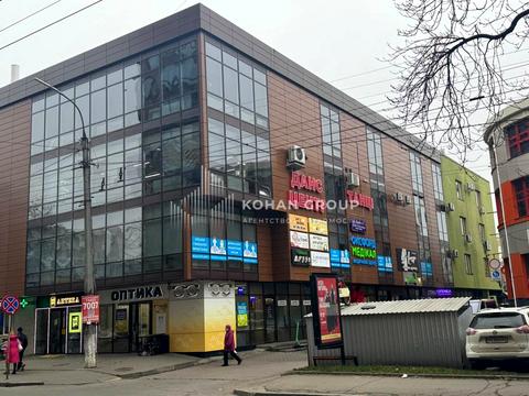 комерційна за адресою Подільська вул., 58